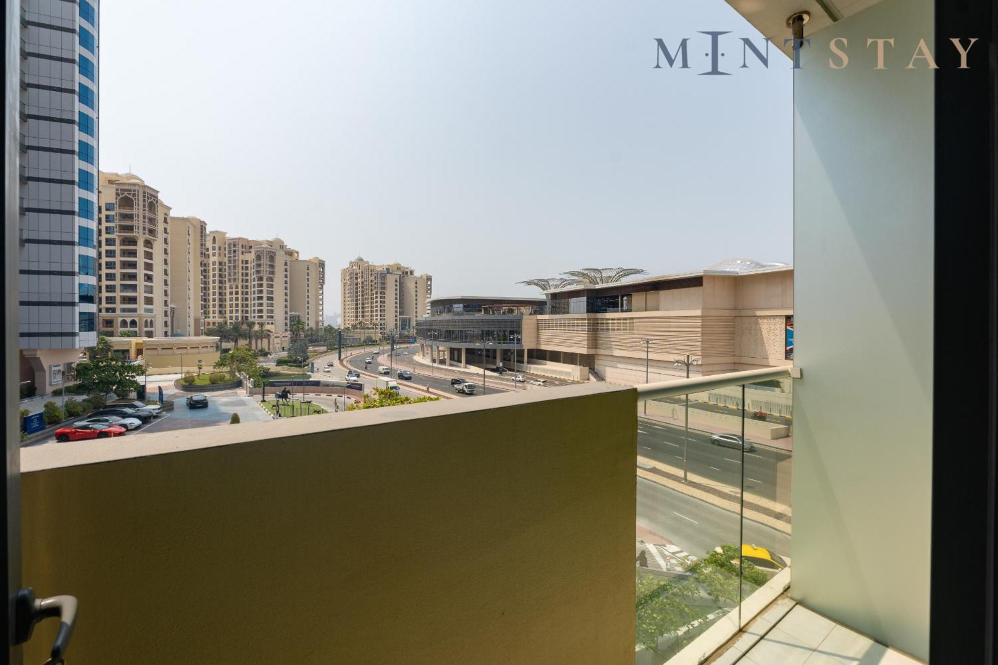 Seven Palm, Palm Jumeirah - Mint Stay Dubai Exterior photo