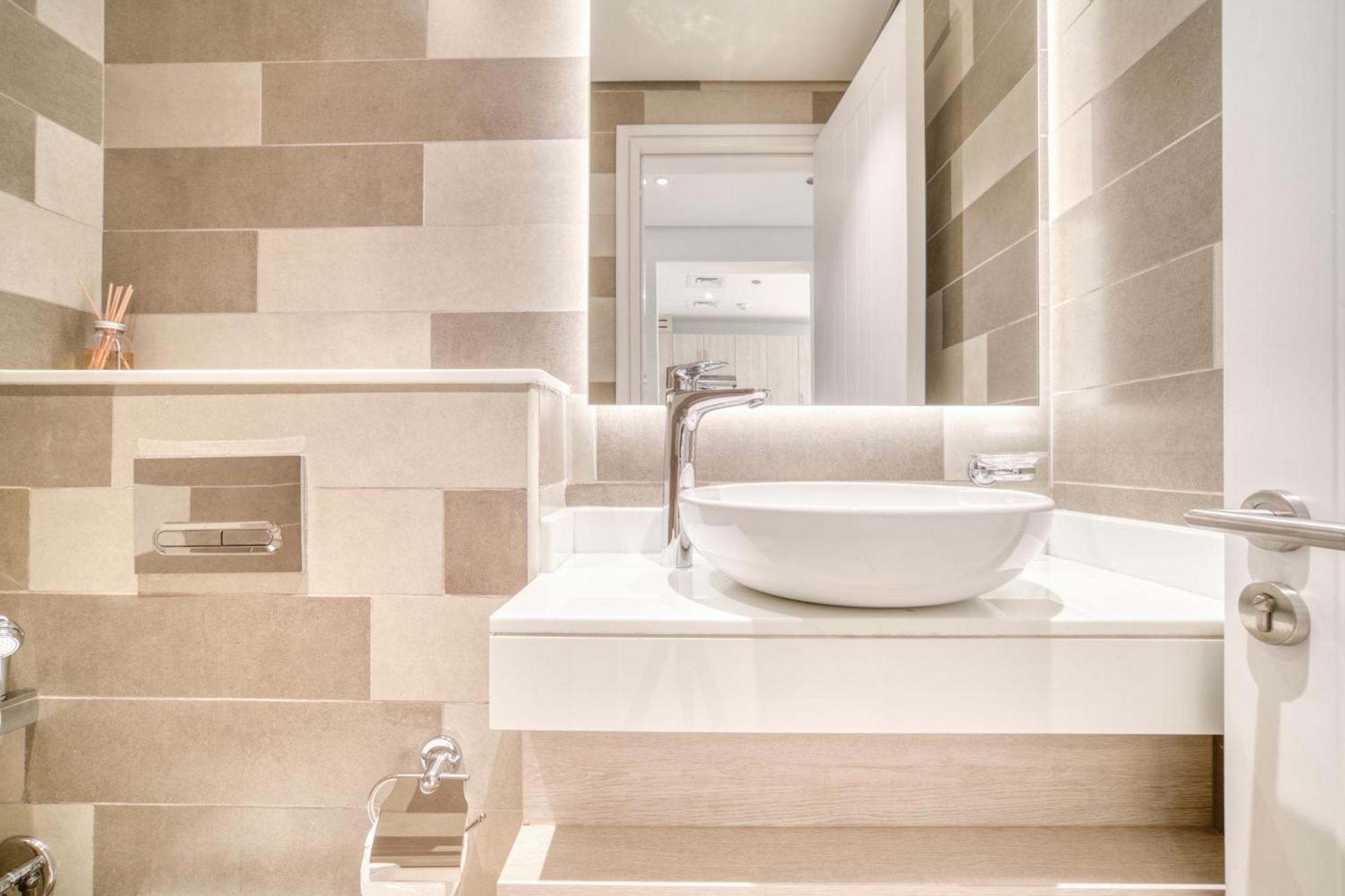 Seven Palm, Palm Jumeirah - Mint Stay Dubai Exterior photo