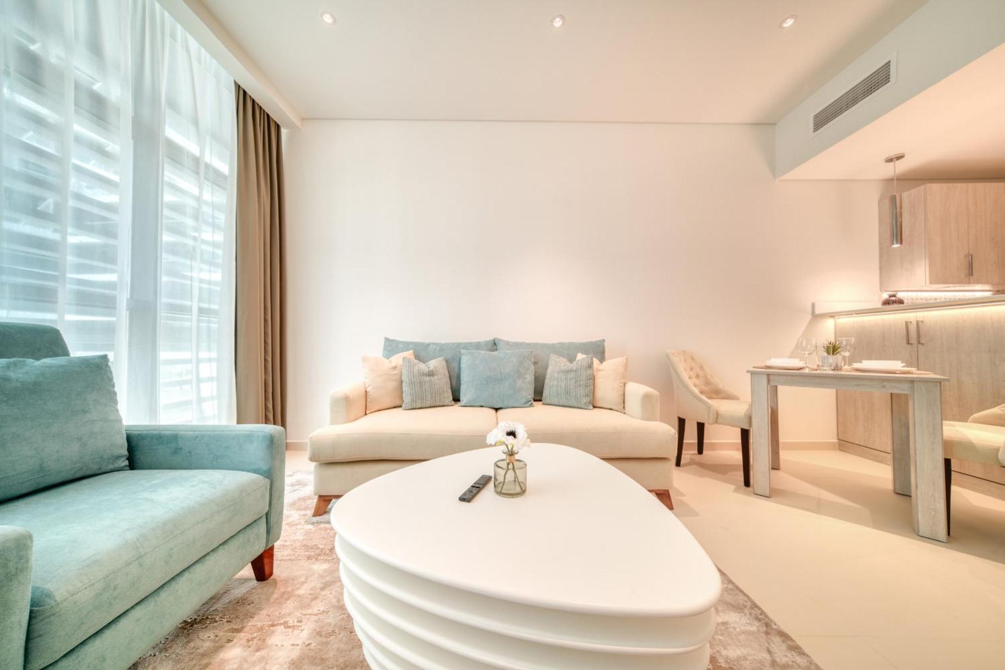 Seven Palm, Palm Jumeirah - Mint Stay Dubai Exterior photo