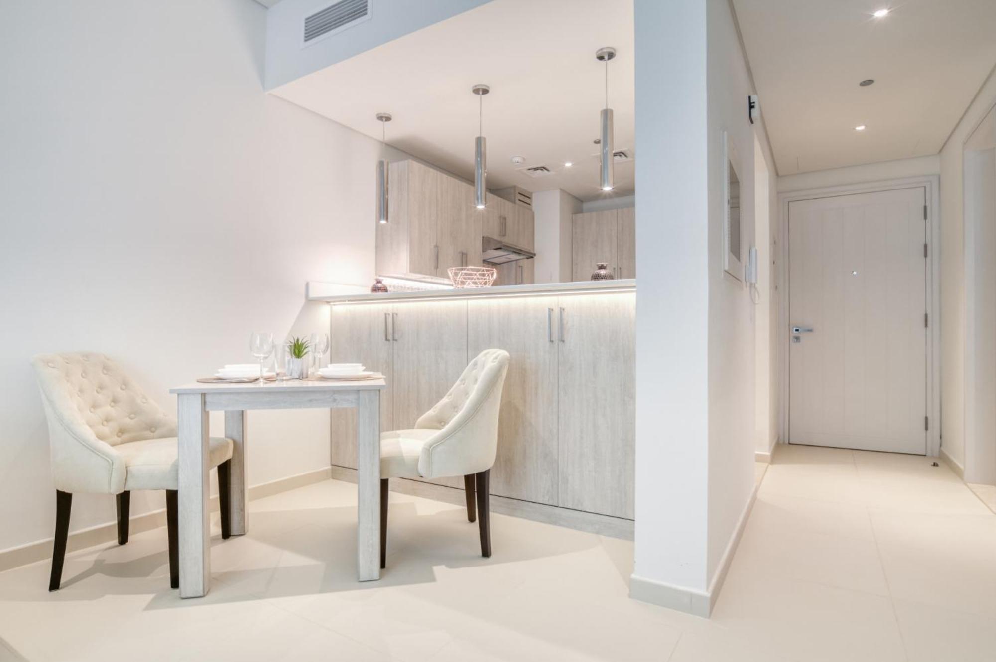 Seven Palm, Palm Jumeirah - Mint Stay Dubai Exterior photo